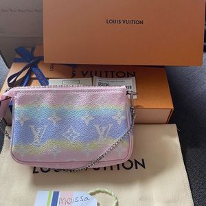 🔥SOLD🔥 Louis Vuitton Escale Mini Pochette Pastel